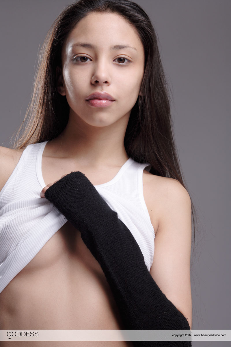 Alexis &laquo; Beauty is Divine &laquo; Nude Pictures 