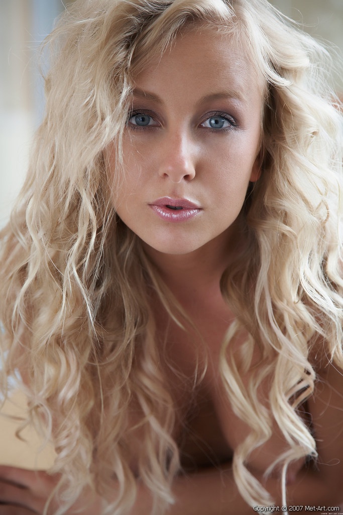 Lucynova A &laquo; Met Art &laquo; Nude Pictures 